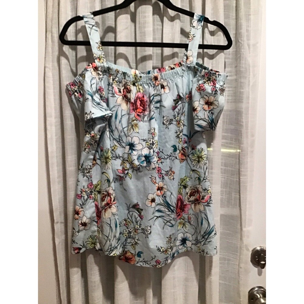 Bobeau Floral off the shoulder top new with tags